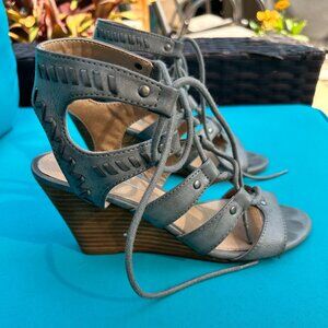 Report Footwear, Size 7, Grey Wedges